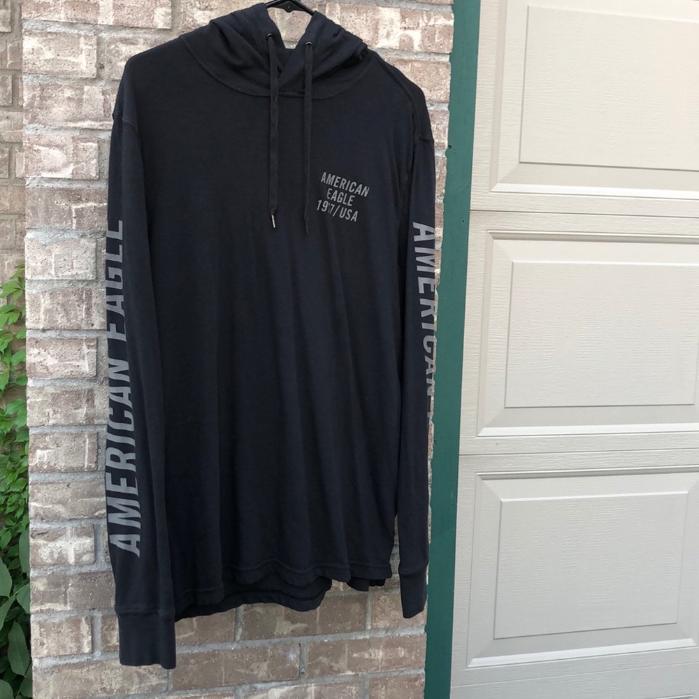American eagle long sleeve with hood